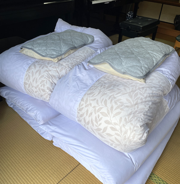 レンタル布団をセットしてきました
